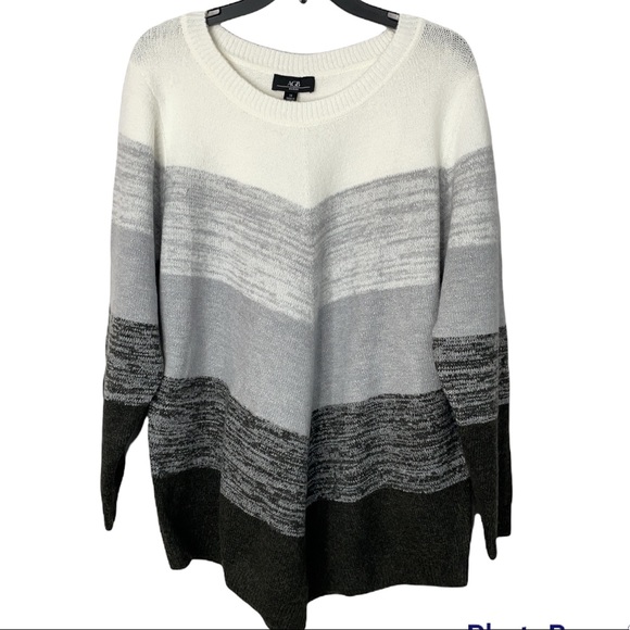 AGB Sweaters - NWT 1X AGB Women’s Scoop Neck Sweater Pullover
